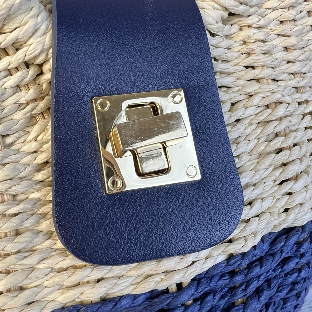 Shiraleah Chicago Straw Clamshell Mini Purse Blue Natural Beige Coastal Beach - Picture 9 of 16